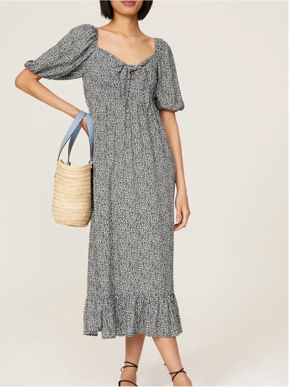 SLATE & WILLOW Ditsy floral tie front  Dress in Black and White midi